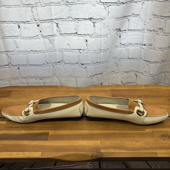 TOD’S White and Tan Driving Shoes Size 38.5 / 8.5 - Picture 5 of 8